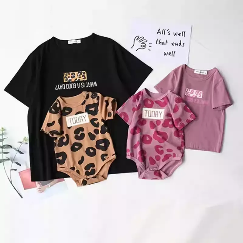 親子ペアルック レオパードアクセント Tシャツ・ロンパース