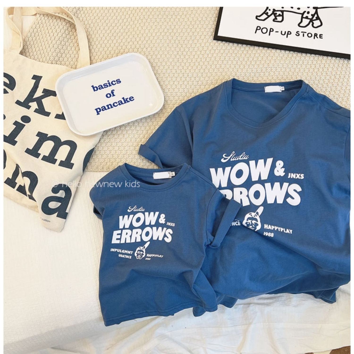 親子ペアルック ヴィンテージ風カレッジTシャツ ～Wow & Arrows～