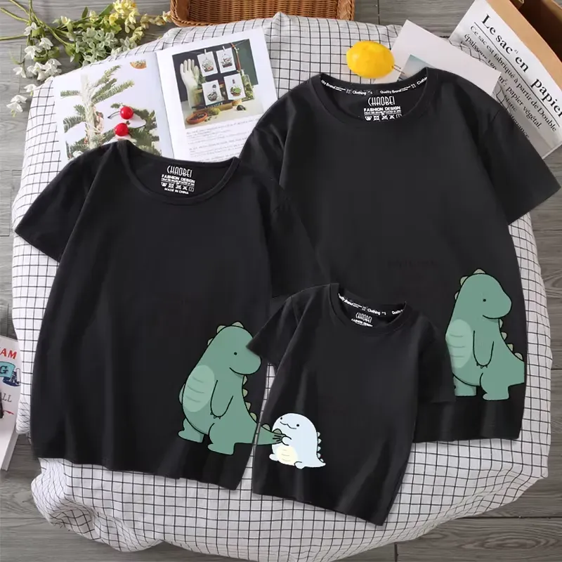 親子ペアルック 怪獣アートでつながるTシャツ