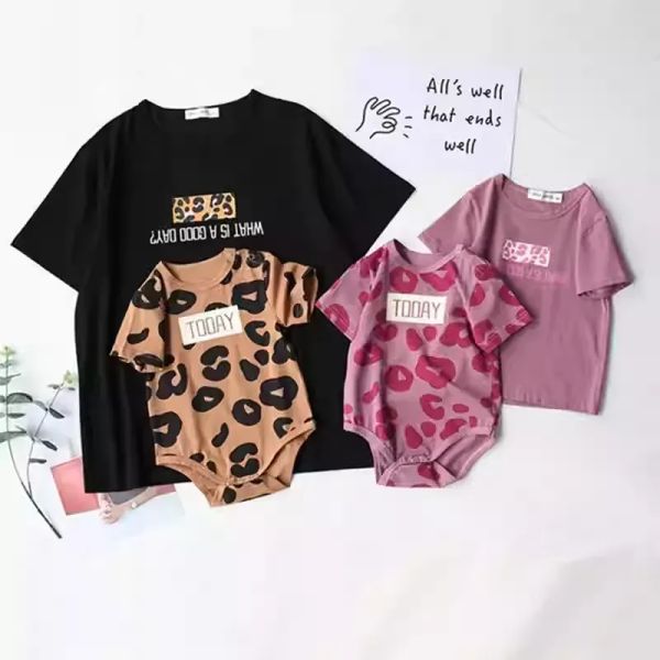 親子ペアルック レオパードアクセント Tシャツ・ロンパース
