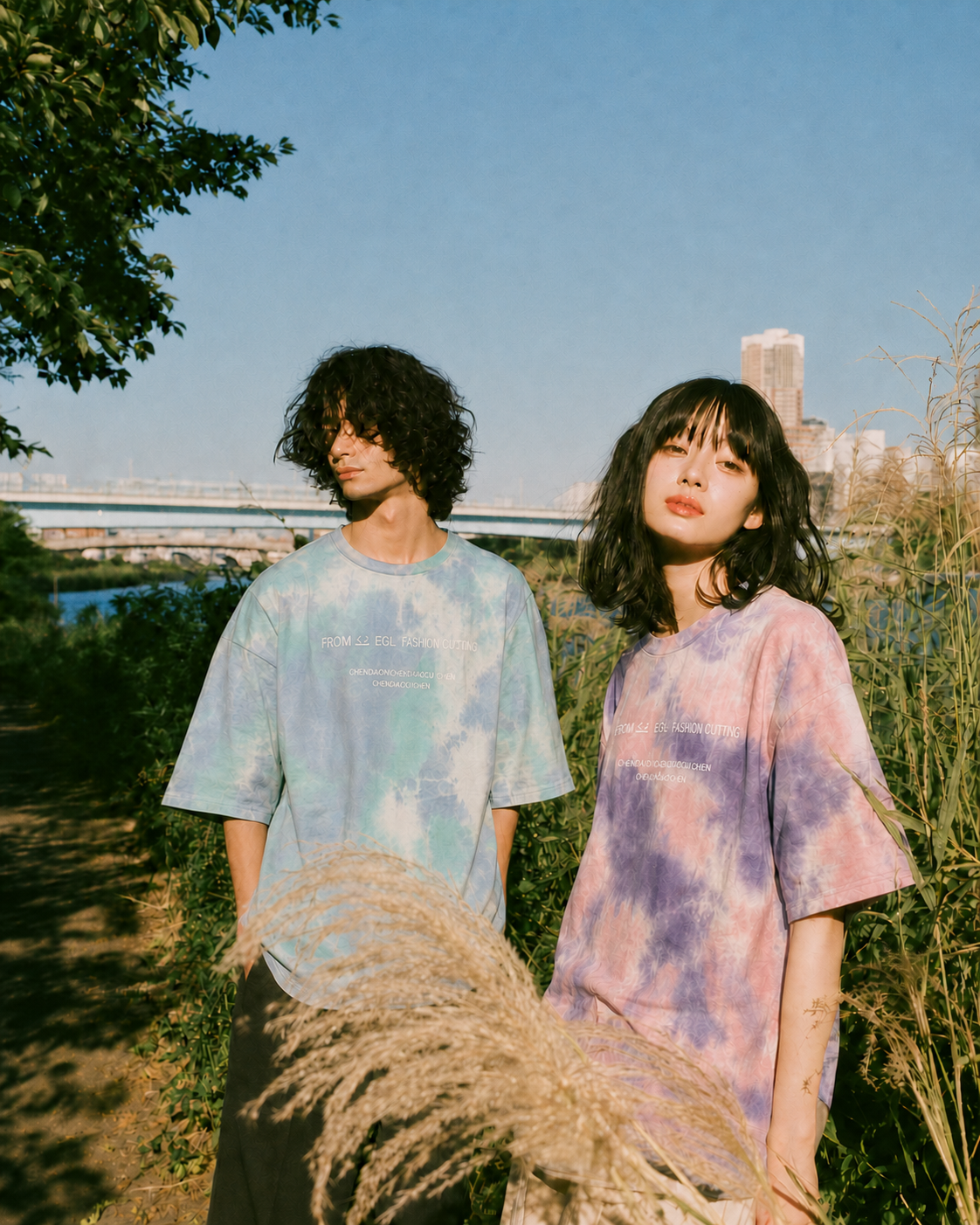カップルペアルック パステルタイダイ柄 ロゴプリントTシャツ
