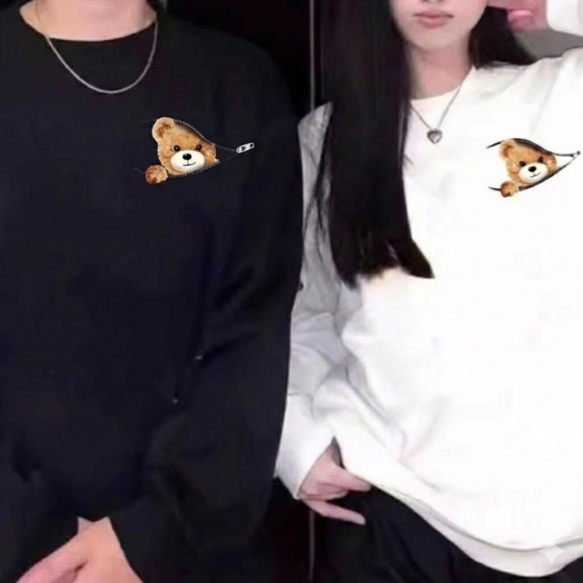 カップルペアルック ジップから覗くスマイルベアトレーナー ユニセックス