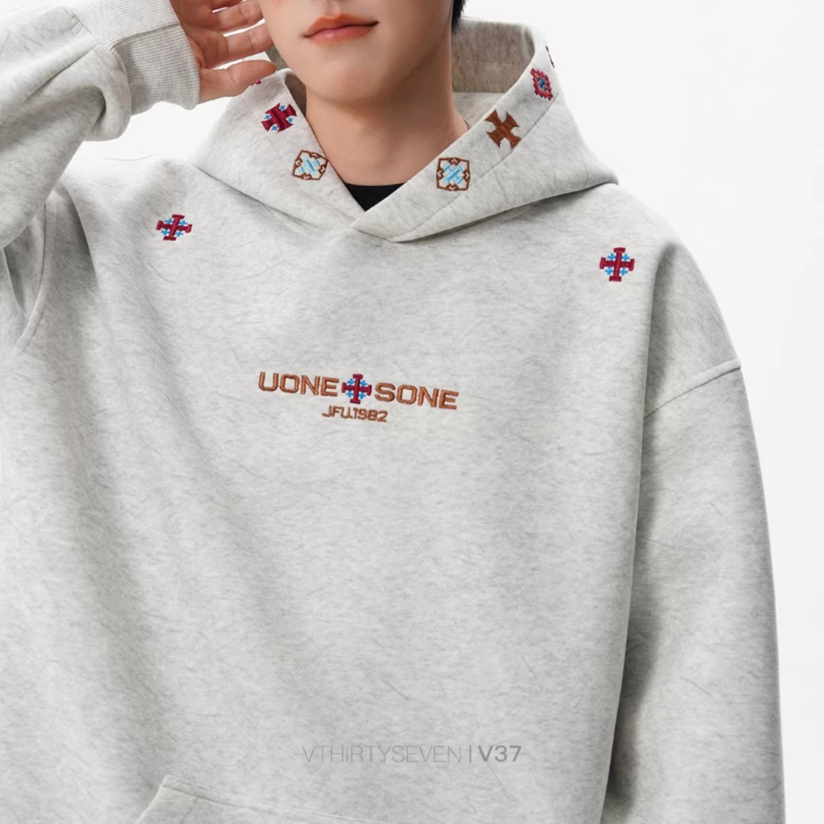 カップルペアルック クロス刺繍ロゴ フーディパーカー ユニセックス