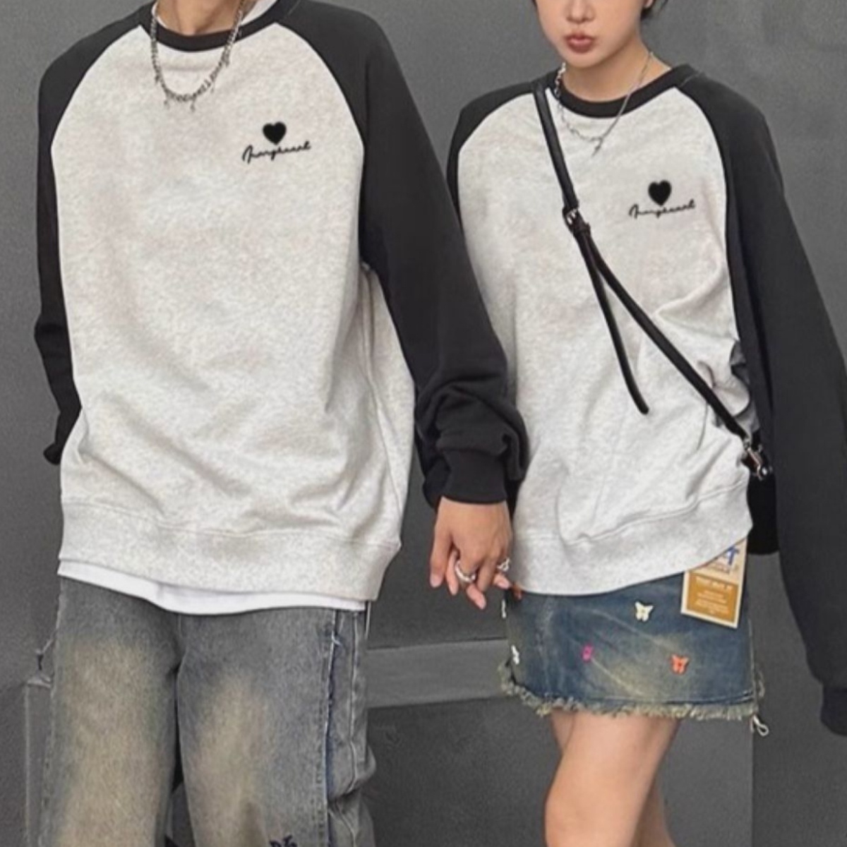 カップルペアルック ハートアクセント ラグラン袖トレーナー【2点セット】