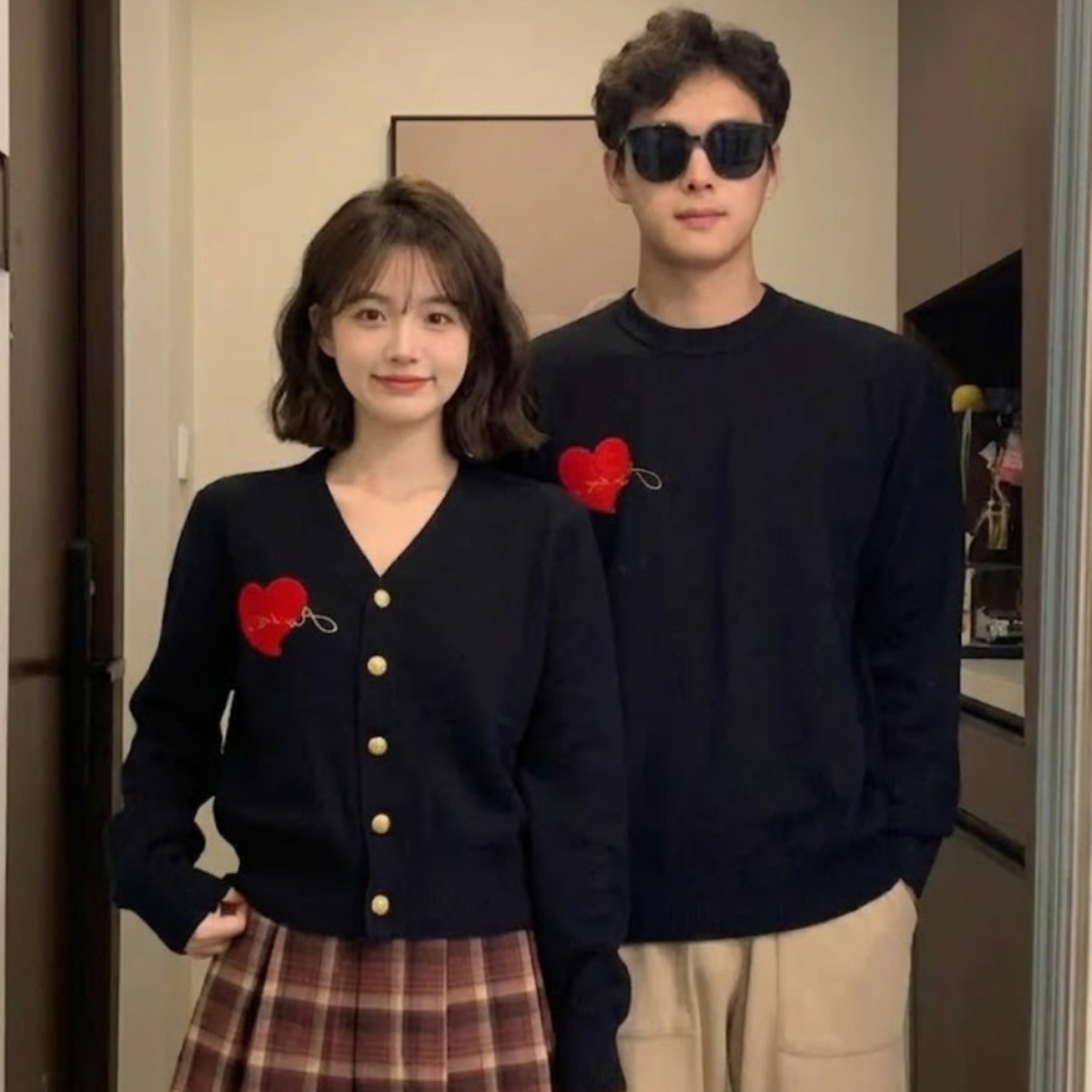 カップルペアルック ハート刺繍ニット・カーディガン