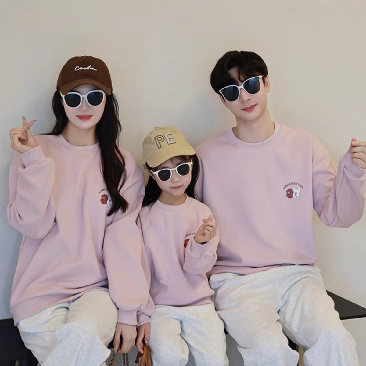 親子ペアルック ショッピングアニマル ピンクトレーナー