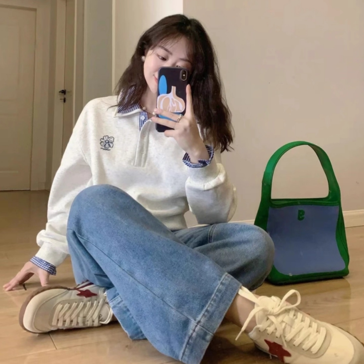 カップルペアルック フラワーポイント 襟付き レイヤード風スウェット