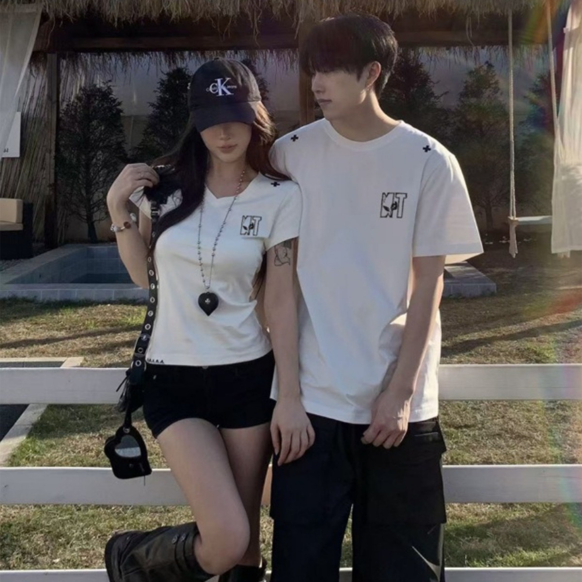 カップルペアルック ミニマルリンク刺繍Tシャツ