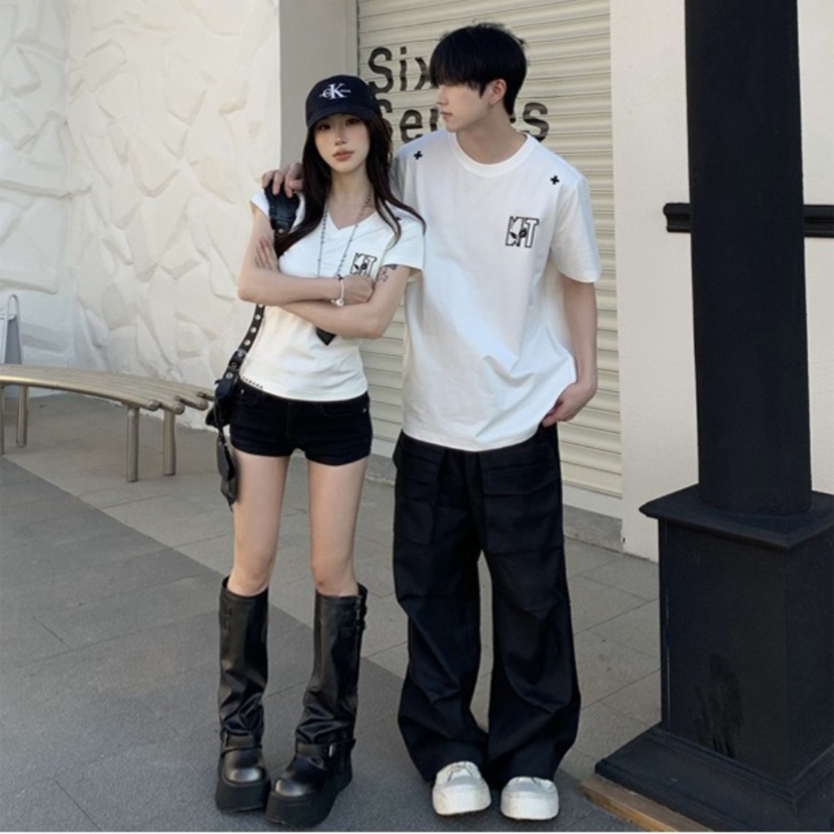 カップルペアルック ミニマルリンク刺繍Tシャツ