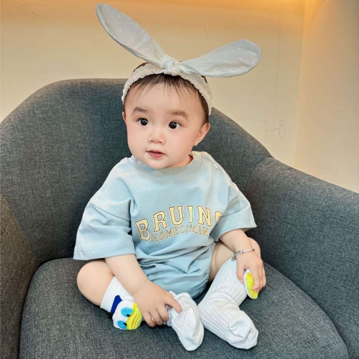 親子ペアルック 爽やかブルー カレッジロゴ風 Tシャツ・ワンピース・ロンパース