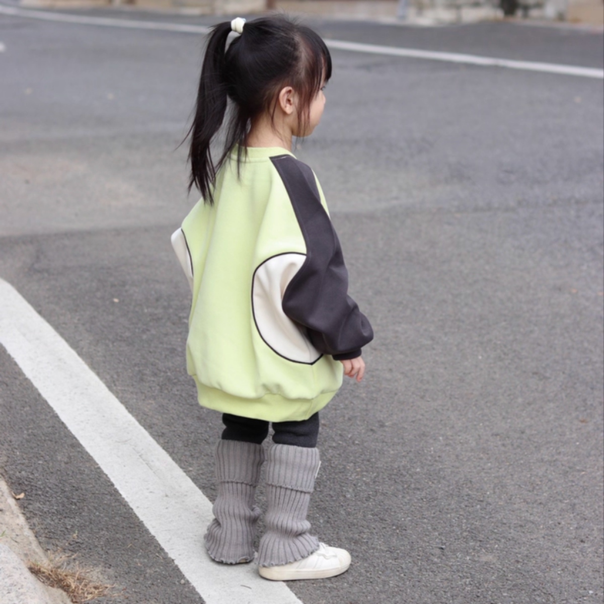 親子ペアルック バイカラーサイドライン ロゴトレーナー