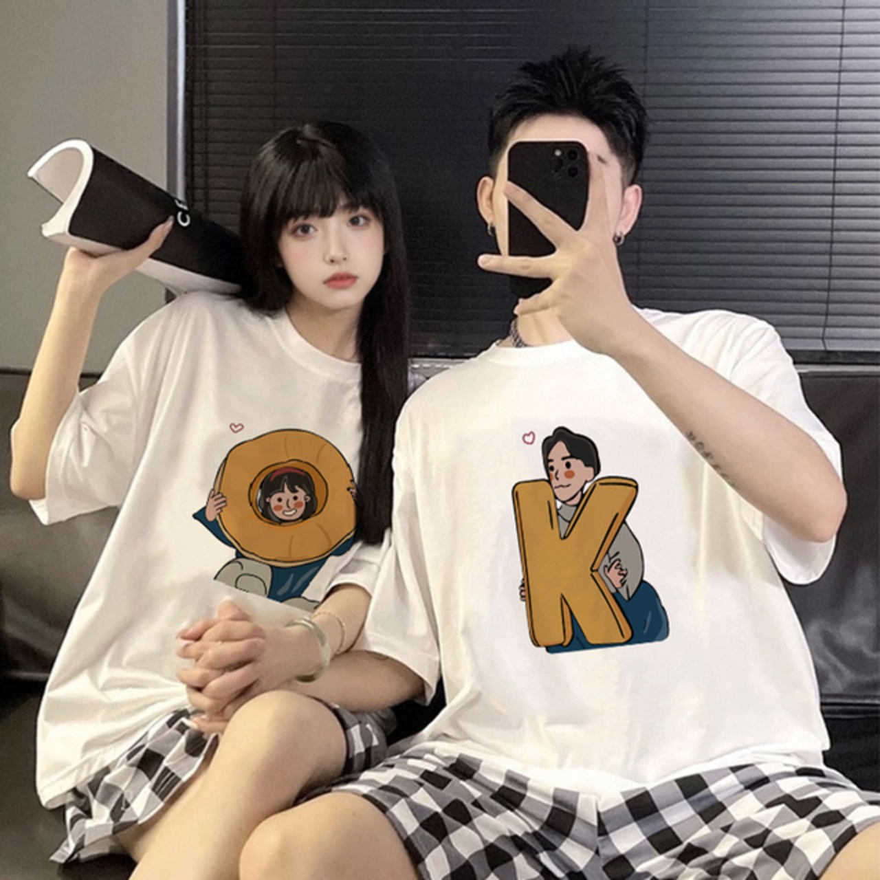 ホワイトコットン カップルTシャツ（特別感のあるスタイリング）