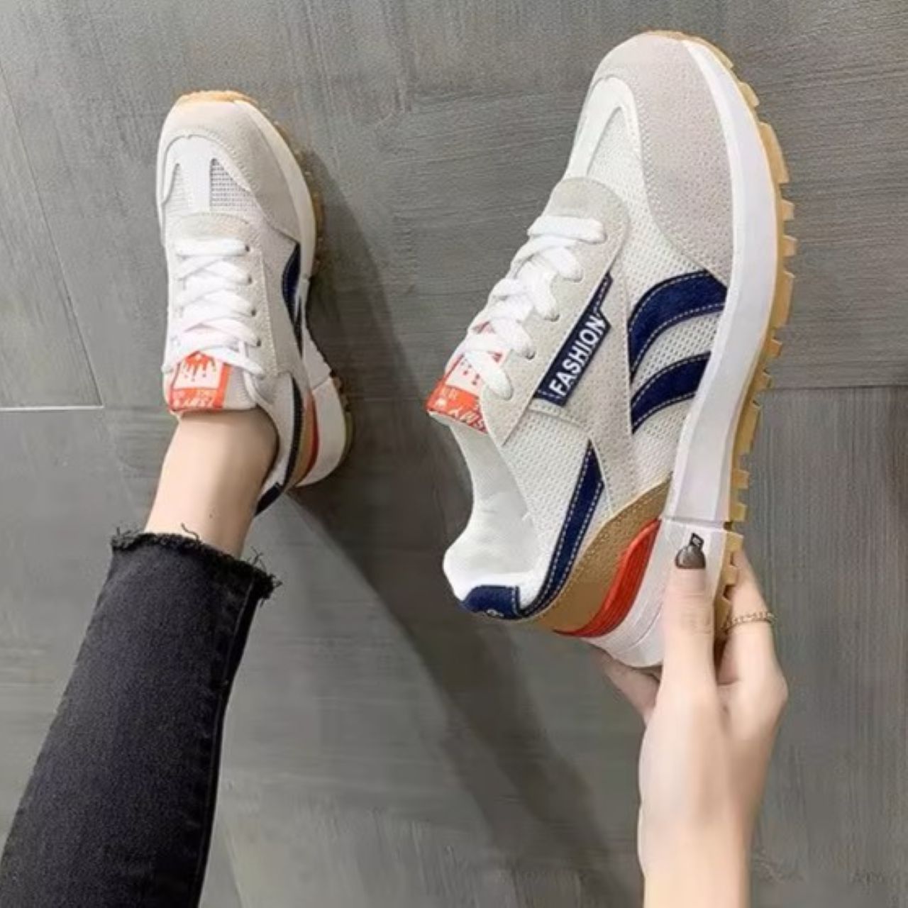 ペアルック Li-Ning 人気のパパスニーカー 男女兼用ランニングシューズ