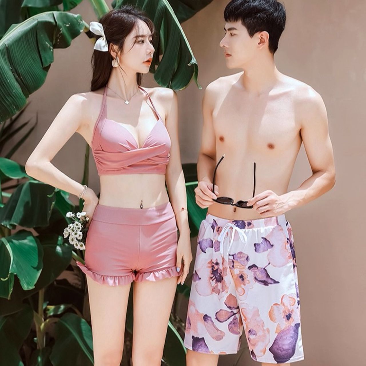 ペアルック 夏 パープル カップル水着（レディースワンピ＋メンズショーツ）