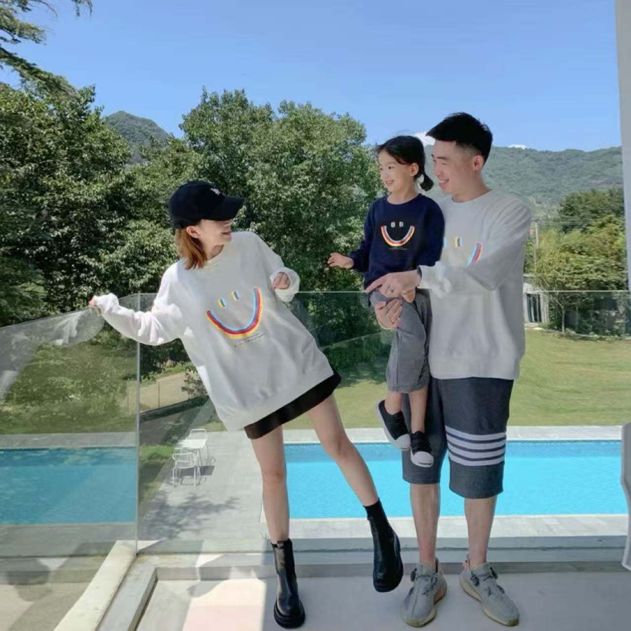 親子ペアルック レインボースマイル スウェット トレーナー ファミリーお揃い